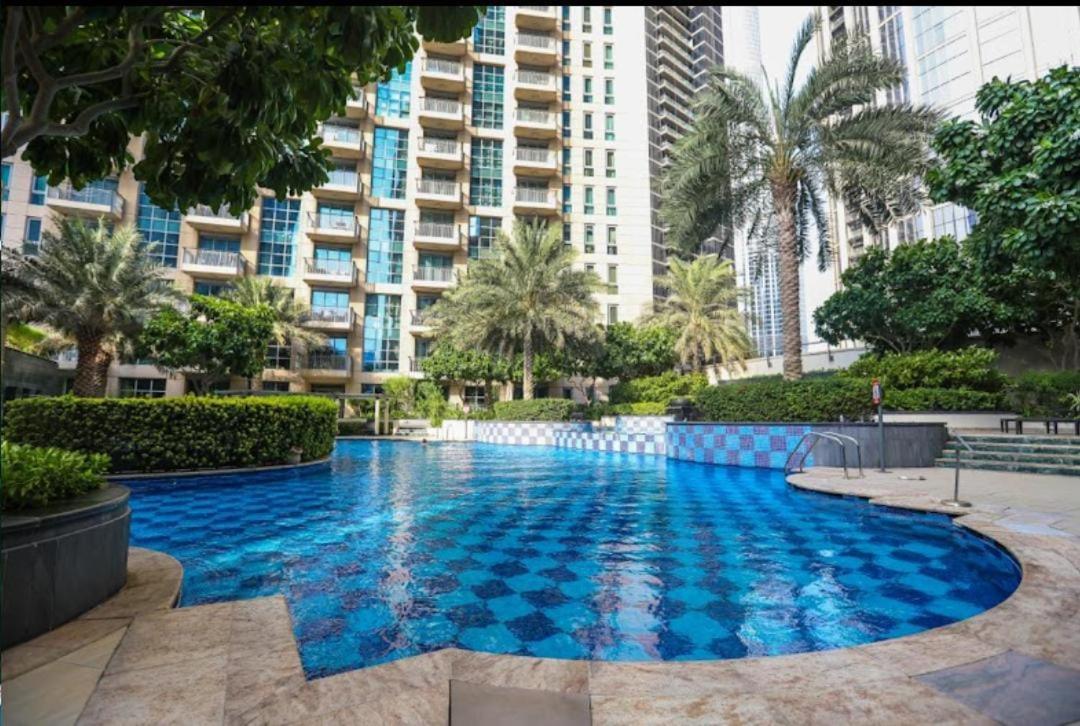 Trinity Holiday Homes - Standpoint Tower Downtown ดูไบ ภายนอก รูปภาพ