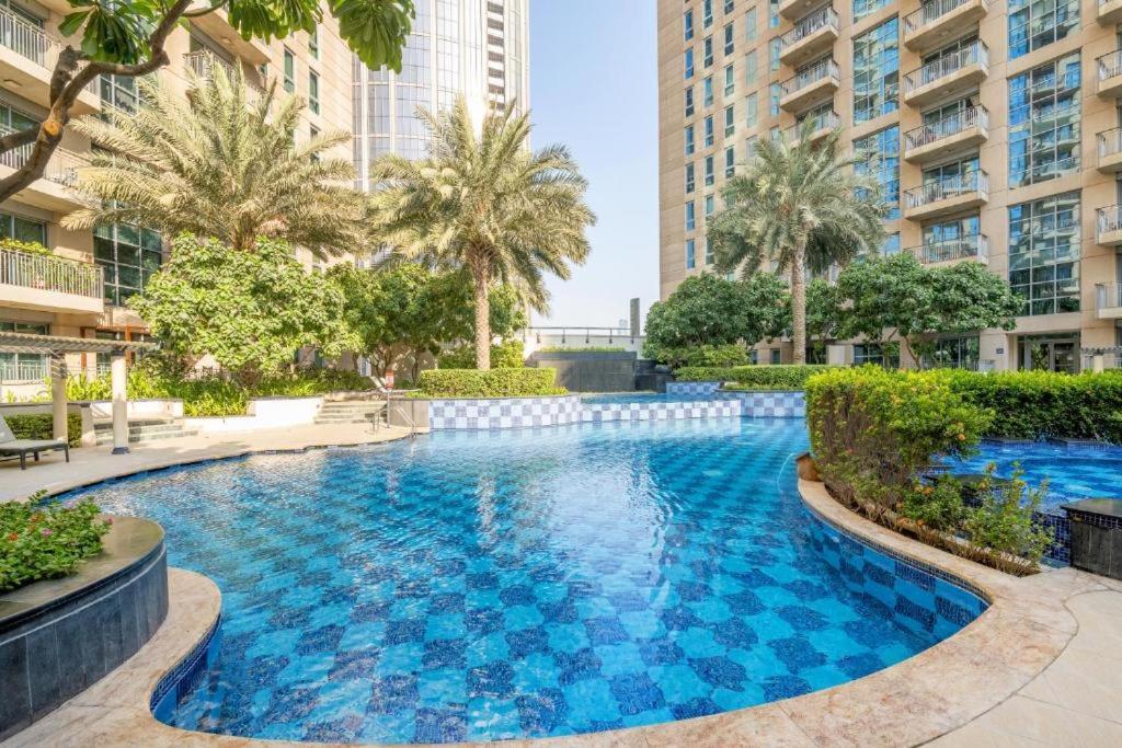 Trinity Holiday Homes - Standpoint Tower Downtown ดูไบ ภายนอก รูปภาพ