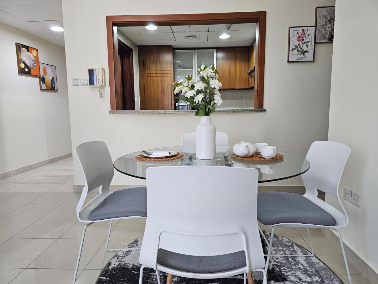 Trinity Holiday Homes - Standpoint Tower Downtown ดูไบ ภายนอก รูปภาพ