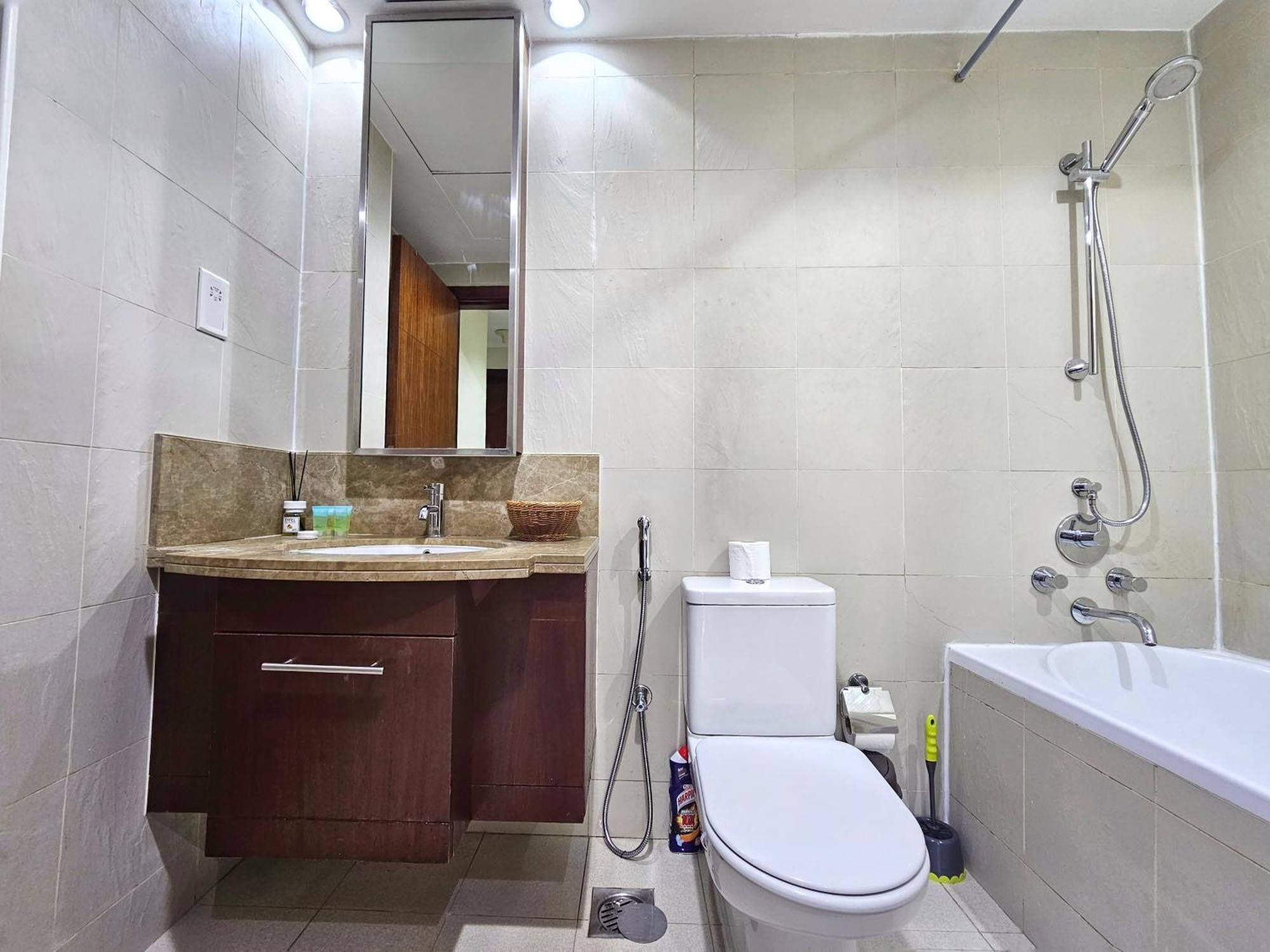 Trinity Holiday Homes - Standpoint Tower Downtown ดูไบ ภายนอก รูปภาพ