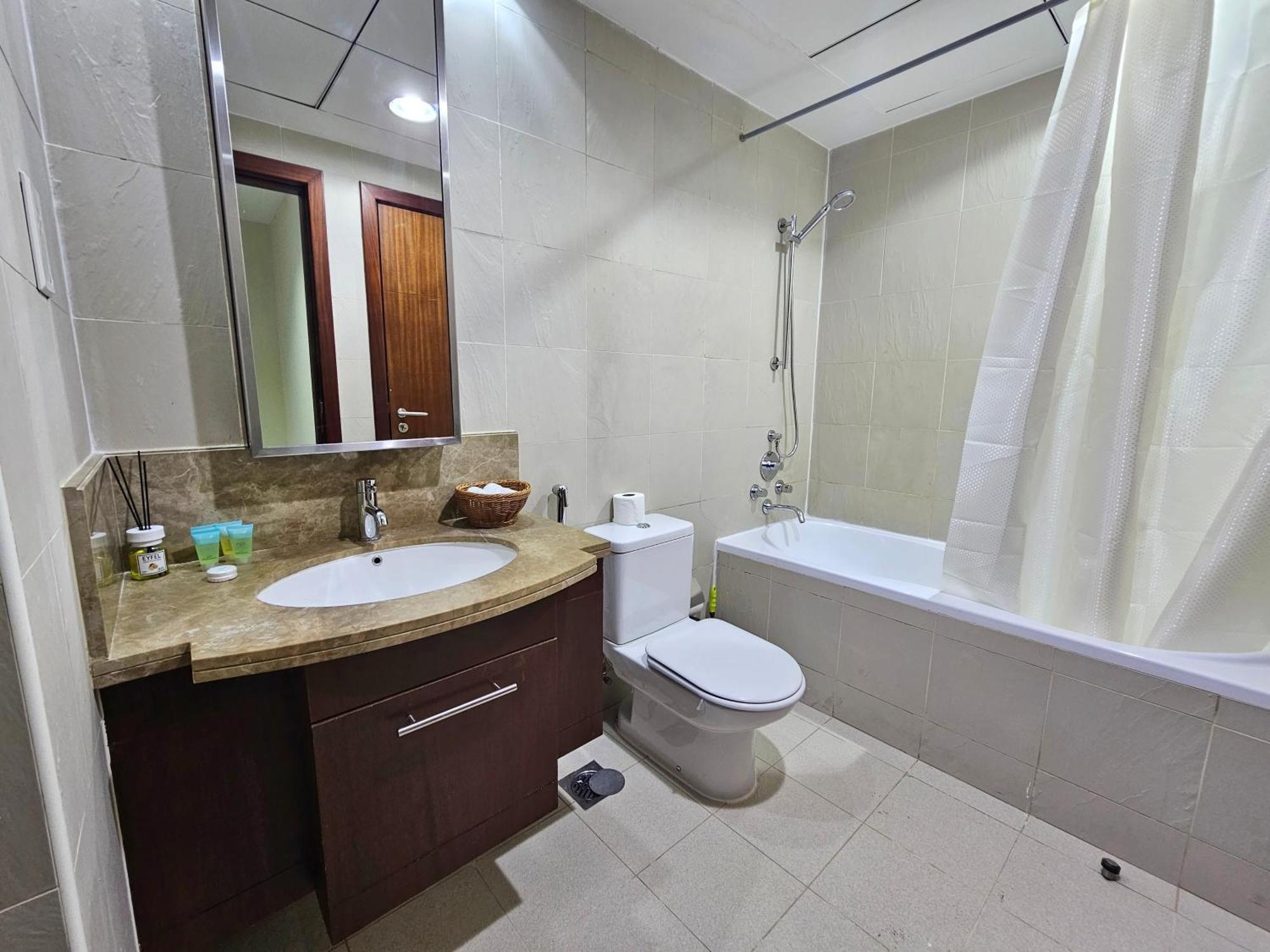 Trinity Holiday Homes - Standpoint Tower Downtown ดูไบ ภายนอก รูปภาพ